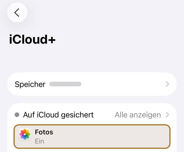 iCloud-Einstellungen mit hervorgehobener Kachel Fotos, auf Ein unter Auf iCloud gesichert