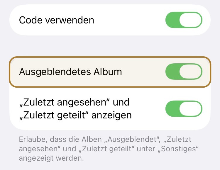 Alben-Einstellungen unter iOS 27 mit hervorgehobener und aktivierter Option Ausgeblendetes Album